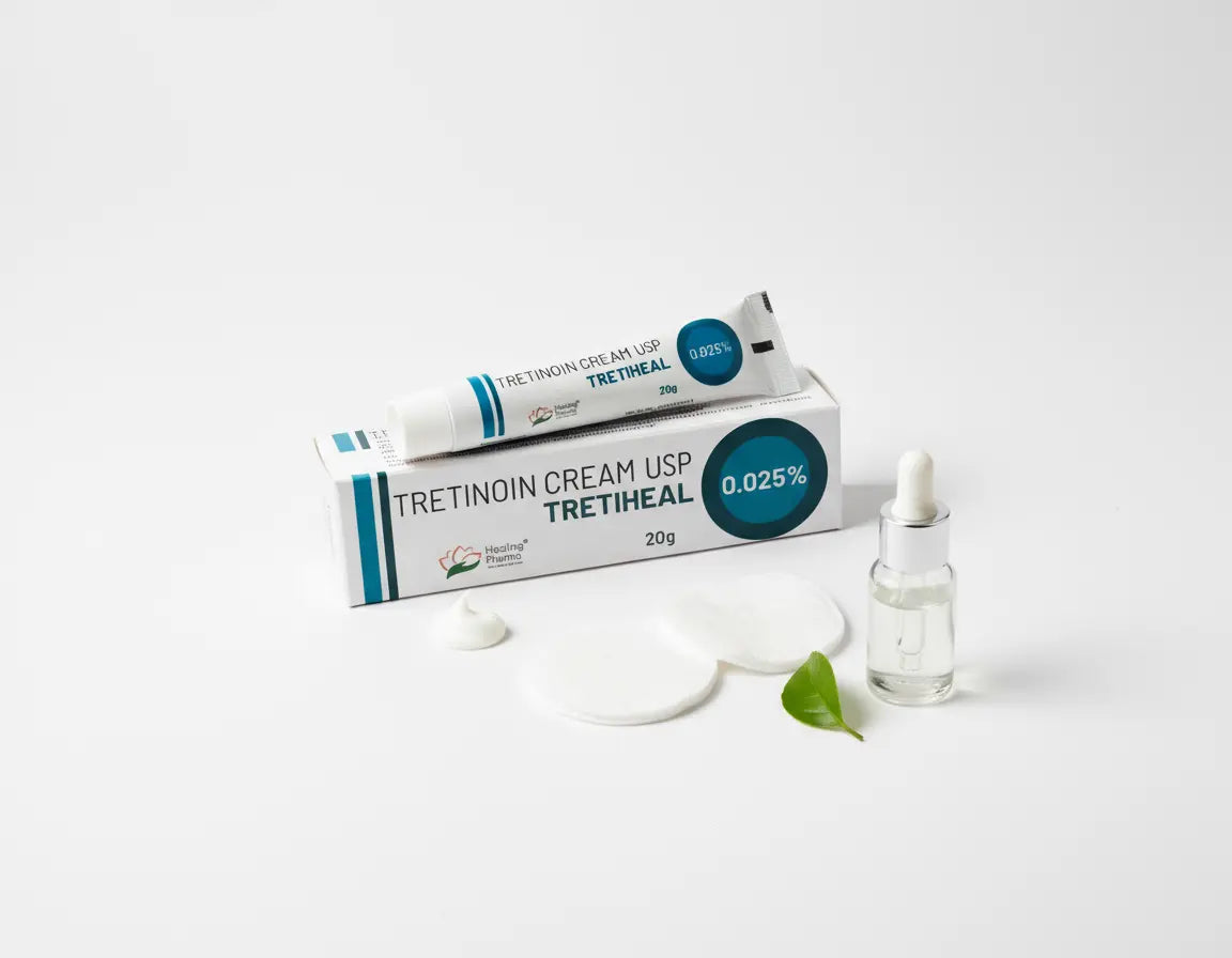 Tretiheal 0.025% 20g displayed with serum and cotton pads.